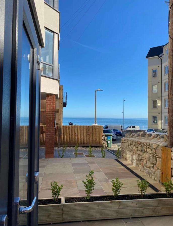 Luxury Modern 1Bed Sea View Apartment Rhôs-on-Sea Екстериор снимка